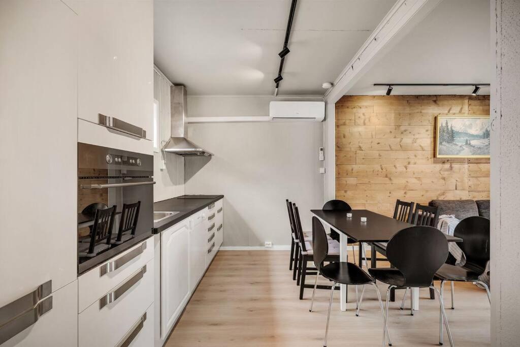 Dinbnb Homes I 4-Bedroom Historical House In Romantic Surroundings Bergen Exteriér fotografie