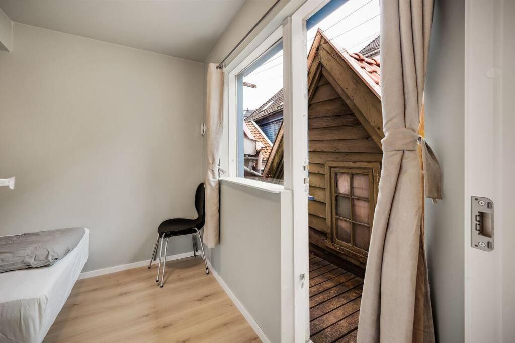 Dinbnb Homes I 4-Bedroom Historical House In Romantic Surroundings Bergen Exteriér fotografie